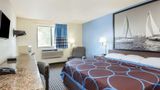 Super 8 New Castle Room