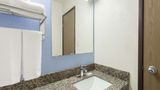 Super 8 New Castle Room