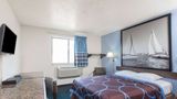 Super 8 New Castle Room