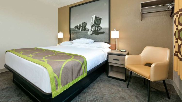 Super 8 Amarillo Room