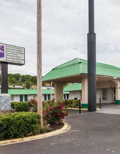 Knights Inn Hurricane Mills