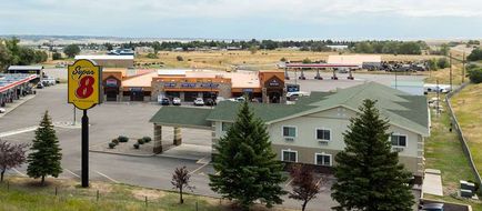 Super 8 Big Timber Exterior