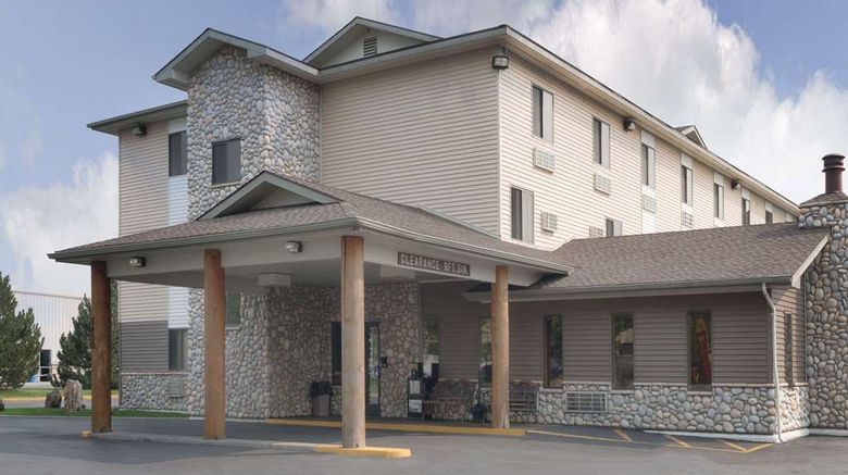 <b>Super 8 Billings Exterior</b>. Images powered by <a href="https://iceportal.shijigroup.com/" title="IcePortal" target="_blank">IcePortal</a>.