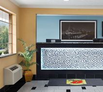 Super 8 Whites Creek/ Nashville NW Area Lobby