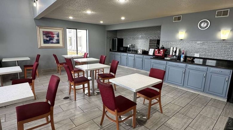 <b>Super 8 Appleton Other</b>. Images powered by <a href="https://iceportal.shijigroup.com/" title="IcePortal" target="_blank">IcePortal</a>.