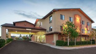 Super 8 Butte