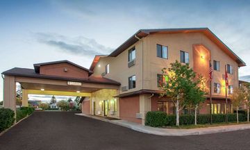 Super 8 Butte