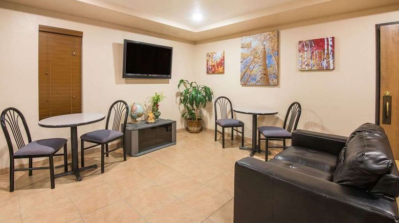 <b>Super 8 Colby Lobby</b>. Images powered by <a href="https://iceportal.shijigroup.com/" title="IcePortal" target="_blank">IcePortal</a>.