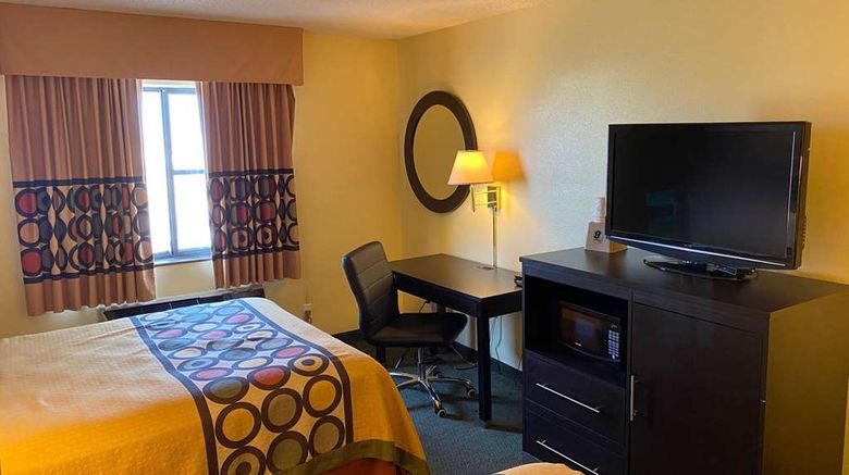 <b>Super 8 Colby Room</b>. Images powered by <a href="https://iceportal.shijigroup.com/" title="IcePortal" target="_blank">IcePortal</a>.