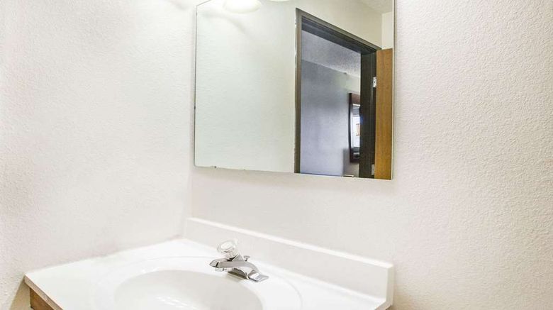 <b>Super 8 West Branch Room</b>. Images powered by <a href="https://iceportal.shijigroup.com/" title="IcePortal" target="_blank">IcePortal</a>.