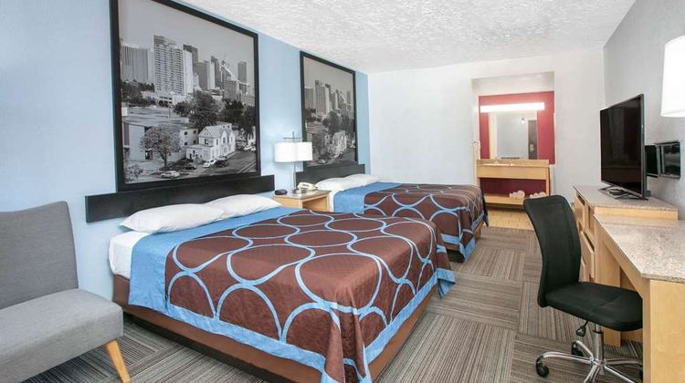 Super 8 City of Moore Room