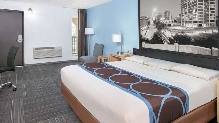Super 8 City of Moore Room