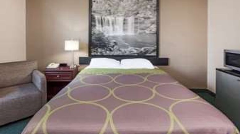 <b>Super 8 Munfordville Room</b>. Images powered by <a href="https://iceportal.shijigroup.com/" title="IcePortal" target="_blank">IcePortal</a>.