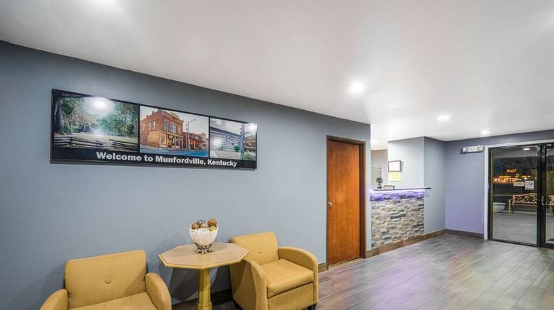 <b>Super 8 Munfordville Lobby</b>. Images powered by <a href="https://iceportal.shijigroup.com/" title="IcePortal" target="_blank">IcePortal</a>.