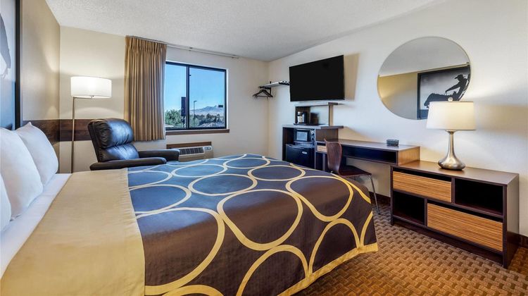 Super 8 Cody Room
