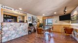 Super 8 Cody Lobby