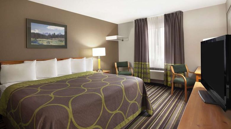 <b>Super 8 Bozeman Room</b>. Images powered by <a href="https://iceportal.shijigroup.com/" title="IcePortal" target="_blank">IcePortal</a>.