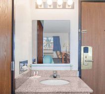 Super 8 Selma/Fresno Area Room