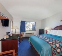 Super 8 Selma/Fresno Area Room