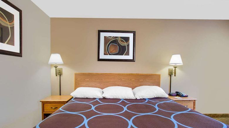 <b>Super 8 Lewisburg Room</b>. Images powered by <a href="https://iceportal.shijigroup.com/" title="IcePortal" target="_blank">IcePortal</a>.