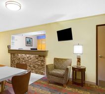 Super 8 Lewisburg Lobby