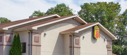 Super 8 Lewisburg Exterior