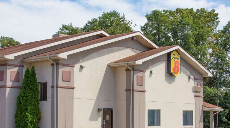 <b>Super 8 Lewisburg Exterior</b>. Images powered by <a href="https://iceportal.shijigroup.com/" title="IcePortal" target="_blank">IcePortal</a>.