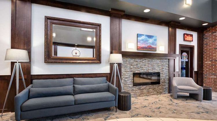 Super 8 Conrad Lobby