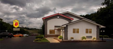 Super 8 Elkins Exterior