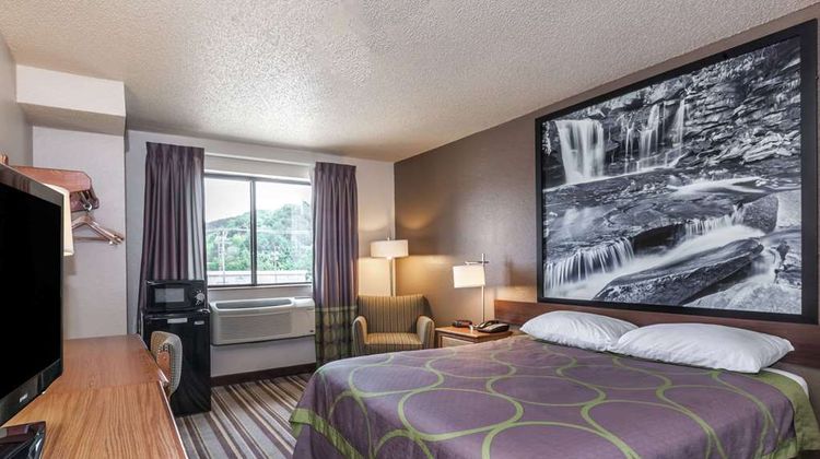 Super 8 Dunbar/Charleston Area Room