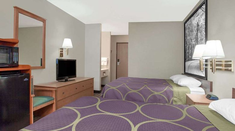 <b>Super 8 Evansville East Room</b>. Images powered by <a href="https://iceportal.shijigroup.com/" title="IcePortal" target="_blank">IcePortal</a>.