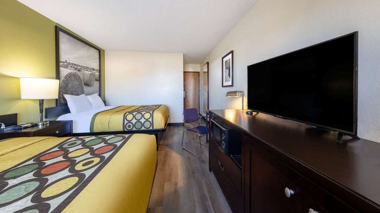 <b>Super 8 El Dorado Room</b>. Images powered by <a href="https://iceportal.shijigroup.com/" title="IcePortal" target="_blank">IcePortal</a>.
