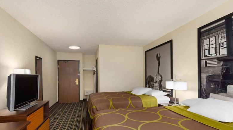 <b>Super 8 Dodge City Room</b>. Images powered by <a href="https://iceportal.shijigroup.com/" title="IcePortal" target="_blank">IcePortal</a>.