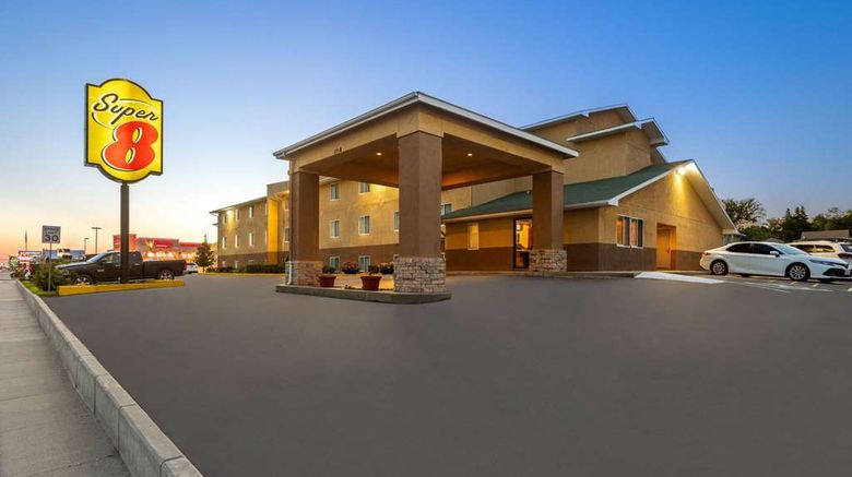 <b>Super 8 Dodge City Exterior</b>. Images powered by <a href="https://iceportal.shijigroup.com/" title="IcePortal" target="_blank">IcePortal</a>.