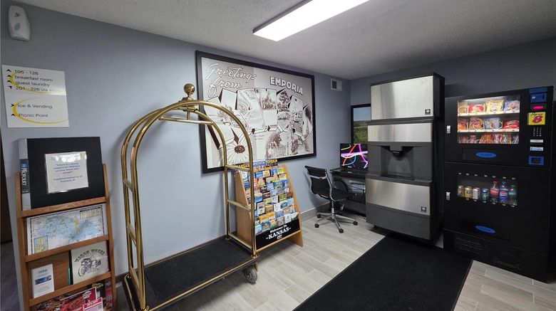 <b>Super 8 Emporia Lobby</b>. Images powered by <a href="https://iceportal.shijigroup.com/" title="IcePortal" target="_blank">IcePortal</a>.