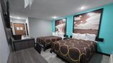 Super 8 Emporia Room