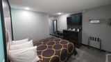 Super 8 Emporia Room