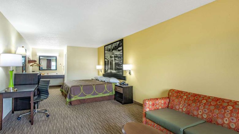 <b>Super 8 Florence Suite</b>. Images powered by <a href="https://iceportal.shijigroup.com/" title="IcePortal" target="_blank">IcePortal</a>.