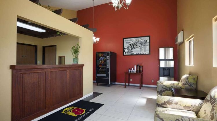 Super 8 Fremont Lobby
