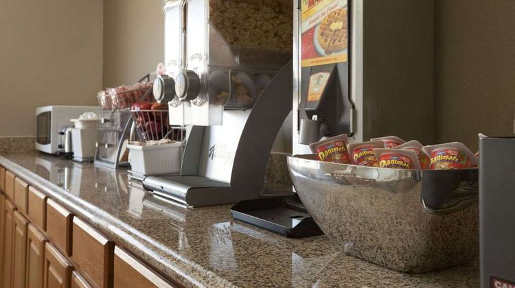 Super 8 Fremont Restaurant