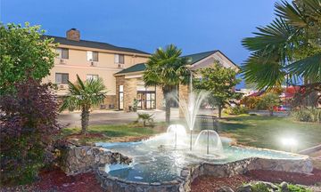 Super 8 by Wyndham Anderson/Clemson Area