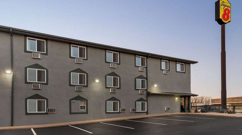 <b>Super 8 Columbus Exterior</b>. Images powered by <a href="https://iceportal.shijigroup.com/" title="IcePortal" target="_blank">IcePortal</a>.