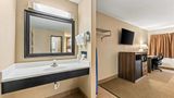 Super 8 Elgin Suite