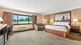 Super 8 Elgin Suite