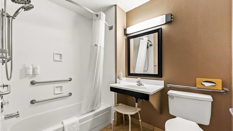<b>Super 8 Elgin Room</b>. Images powered by <a href="https://iceportal.shijigroup.com/" title="IcePortal" target="_blank">IcePortal</a>.