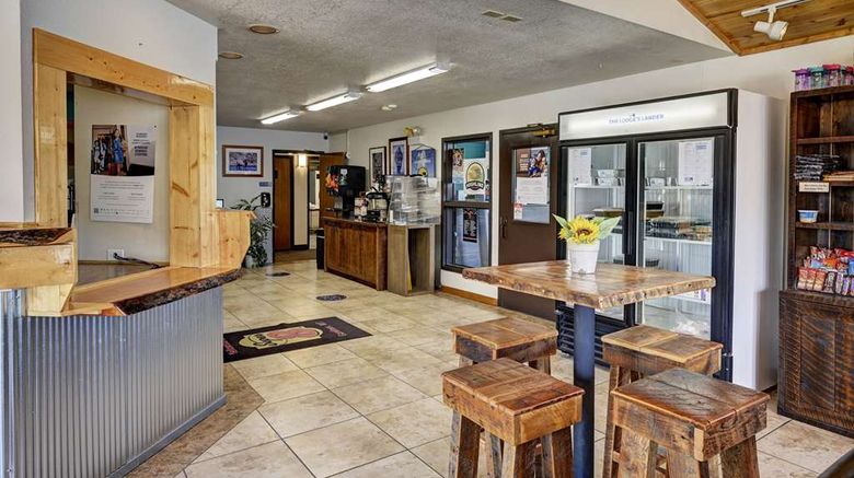 <b>Super 8 Gardiner/Yellowstone Park Area Lobby</b>. Images powered by <a href="https://iceportal.shijigroup.com/" title="IcePortal" target="_blank">IcePortal</a>.