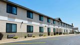 Super 8 by Wyndham Pratt KS Route 400 Exterior