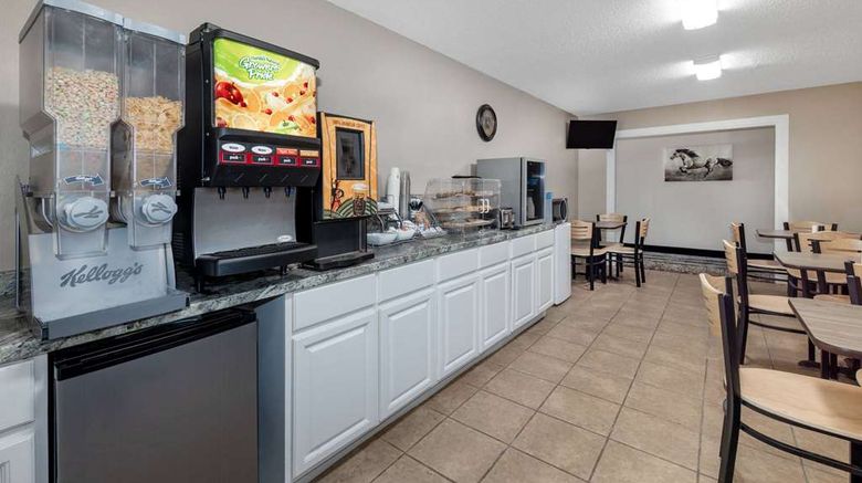 <b>Super 8 by Wyndham Pratt KS Route 400 Other</b>. Images powered by <a href="https://iceportal.shijigroup.com/" title="IcePortal" target="_blank">IcePortal</a>.