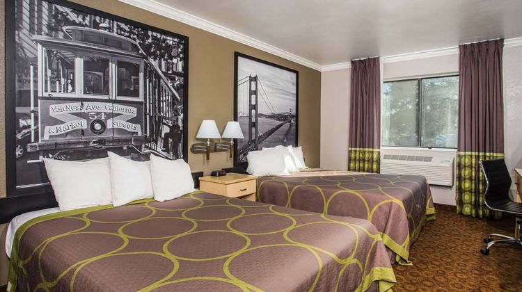 Super 8 Vacaville Room