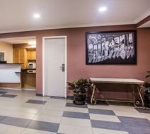 Super 8 Vacaville Lobby